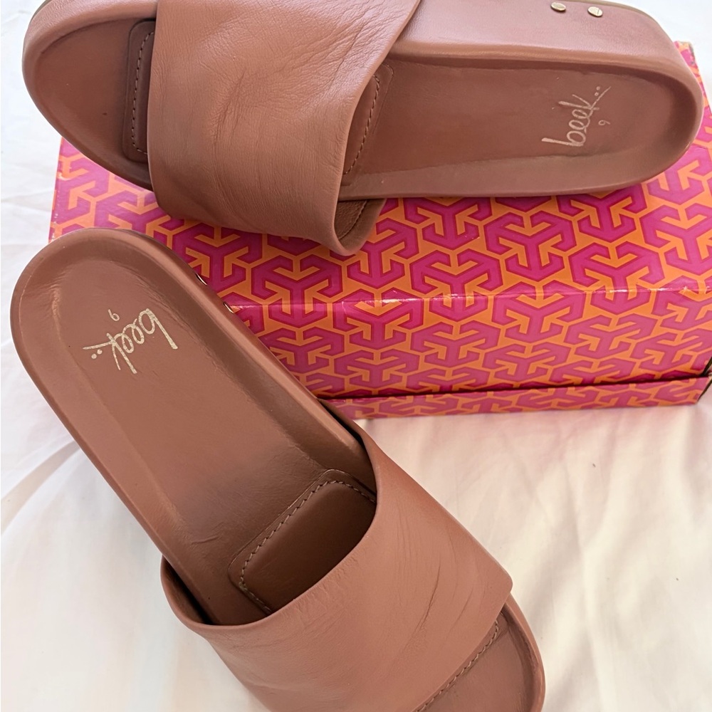 beek Brown leather platform Slide Sandals - Picture 7 of 13